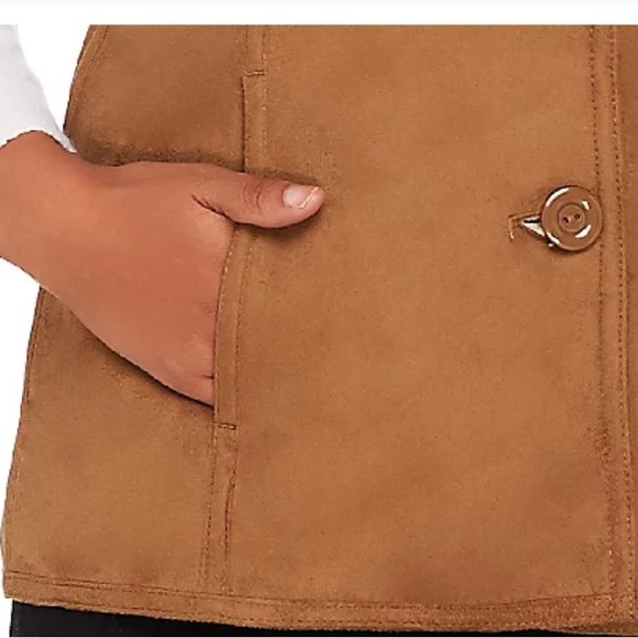 Denim & Co. Hunter Green Faux Shearling Button Front Vest Size Medium - Picture 13 of 13